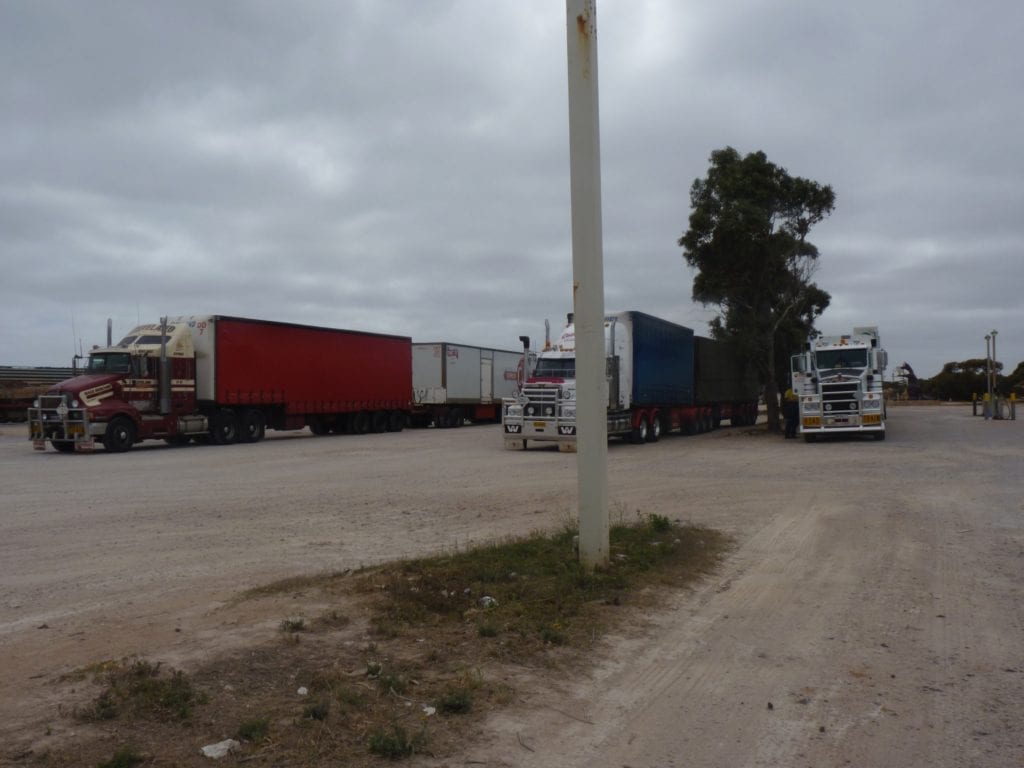 Australian Roadtrains, Border Village South Australia