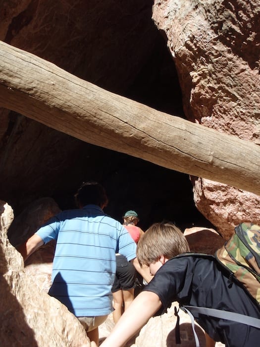 The entrance to Tunnel Creek