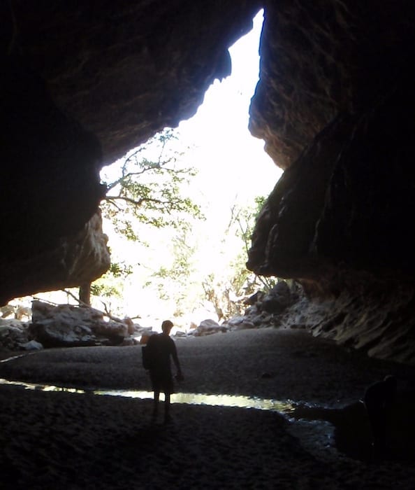 Spectacular entry to Tunnel Creek at the downstream end