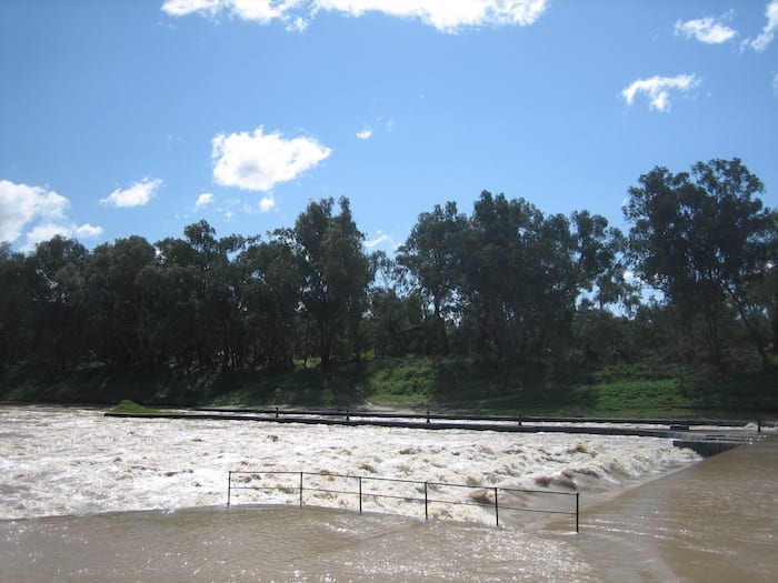 Bourke Weir and lock, overflowing.