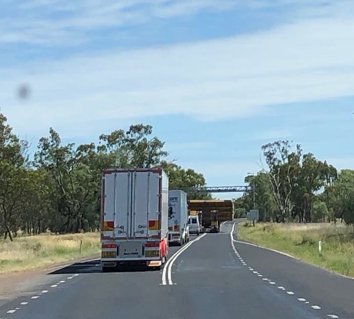 Wide load en route to Condamine.