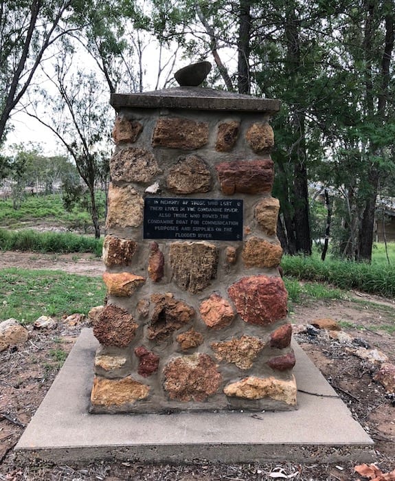 Memorial to flood victims, Condamine.