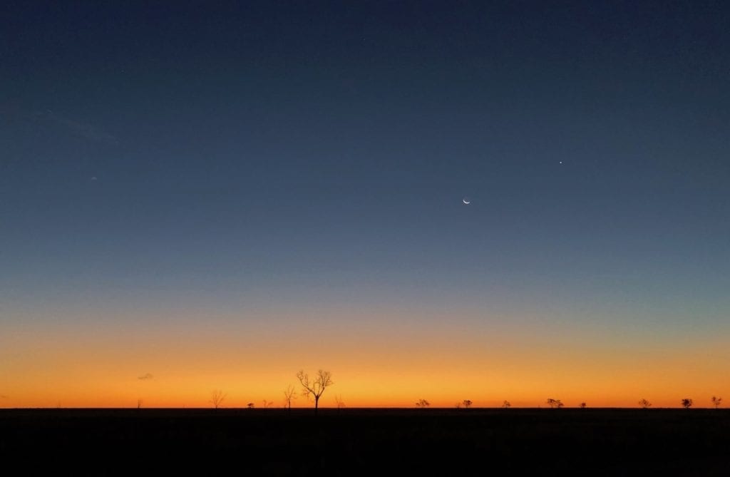 Sunset with a new moon. Paruku (Lake Gregory).