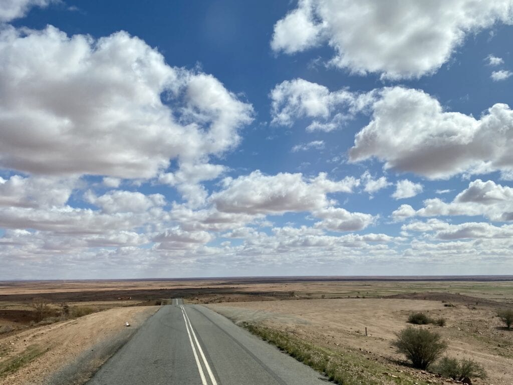 The view to the west from Mundi Mundi Lookout, far western NSW.